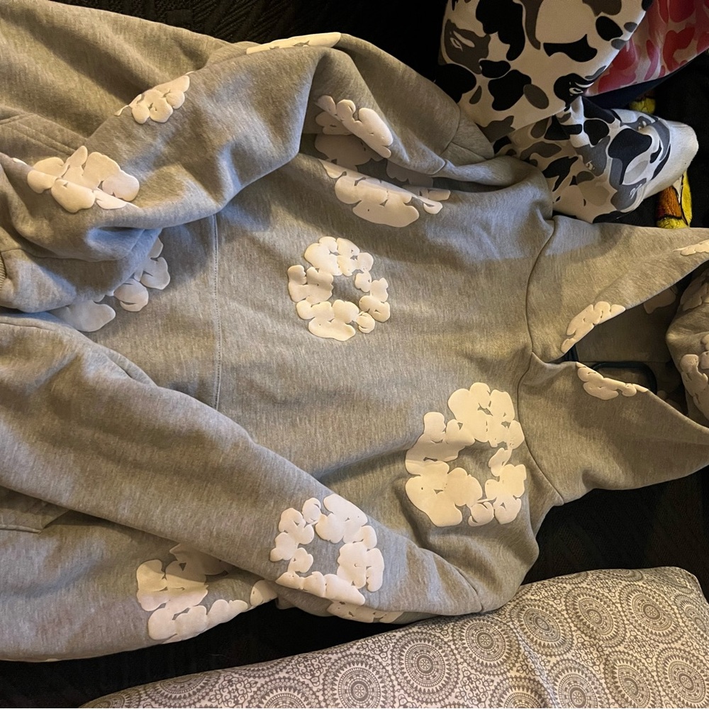 men’s denim tear hoodie size M